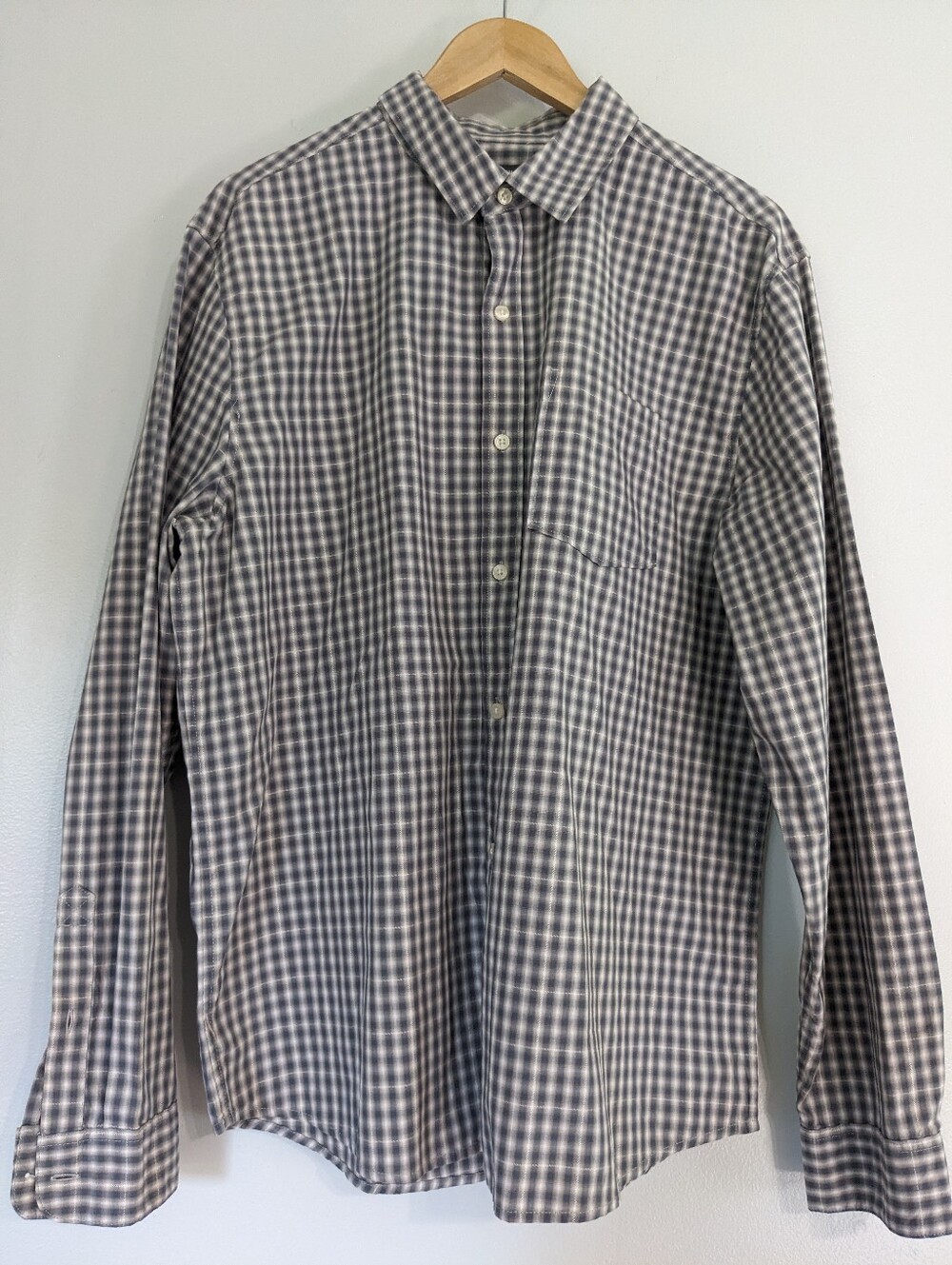 Denver Hayes Shirt Untucked Modern Fit Button Down Long Sleeve Plaid Cotton
